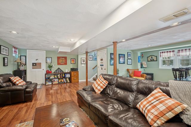 244 Harris Road, Nashua, NH 03062