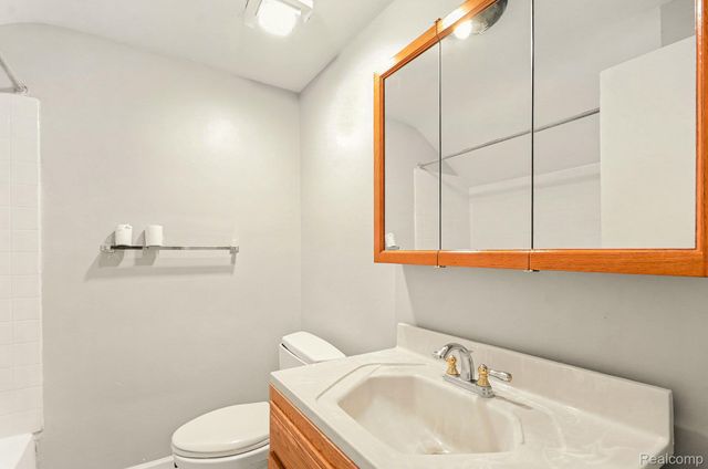 15065 Lincoln Avenue, Eastpointe, MI 48021