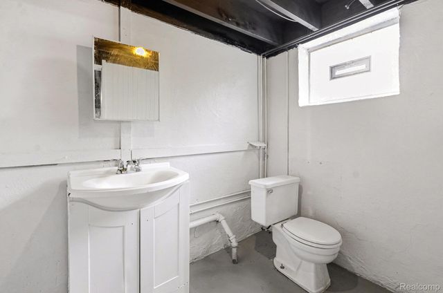 15065 Lincoln Avenue, Eastpointe, MI 48021