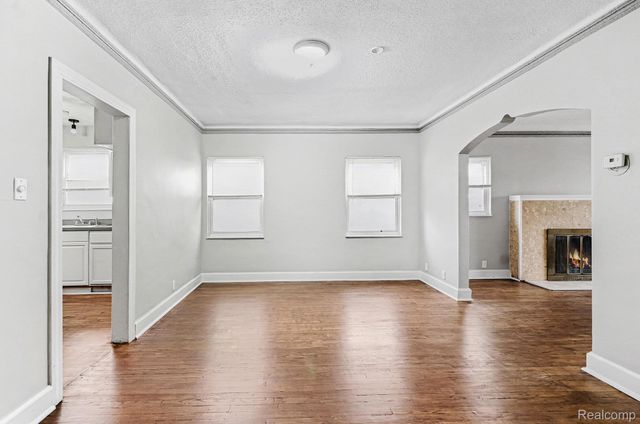 15065 Lincoln Avenue, Eastpointe, MI 48021