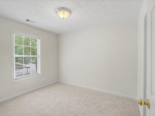 1075 Daventry Crossing, Woodstock, GA 30188