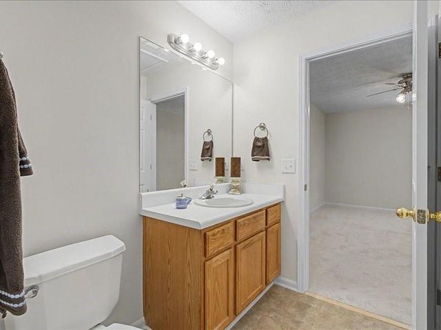 1075 Daventry Crossing, Woodstock, GA 30188