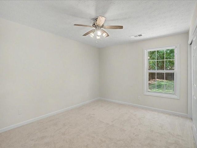 1075 Daventry Crossing, Woodstock, GA 30188