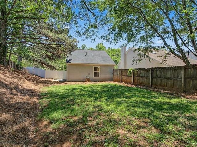 1075 Daventry Crossing, Woodstock, GA 30188