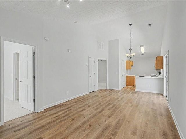 1075 Daventry Crossing, Woodstock, GA 30188