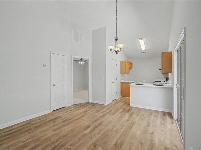 1075 Daventry Crossing, Woodstock, GA 30188