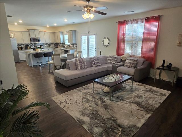 220 Montgomery Drive, Stockbridge, GA 30281