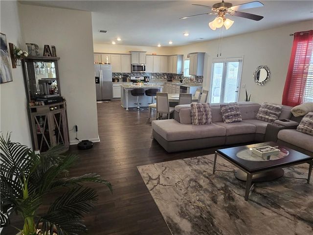 220 Montgomery Drive, Stockbridge, GA 30281