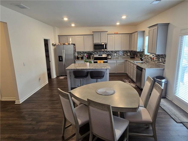 220 Montgomery Drive, Stockbridge, GA 30281