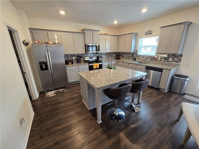 220 Montgomery Drive, Stockbridge, GA 30281