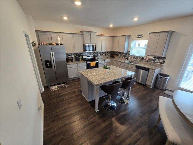 220 Montgomery Drive, Stockbridge, GA 30281