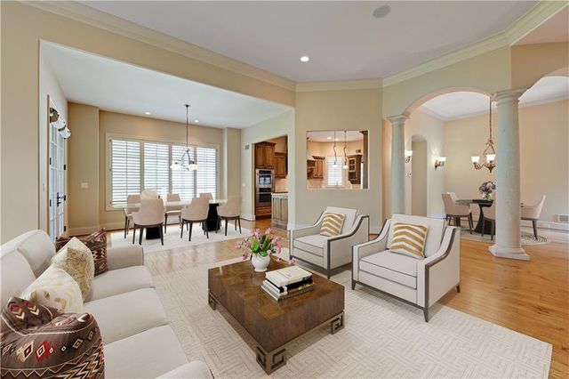 3313 W 138th Street, Leawood, KS 66224