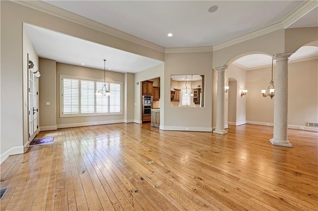 3313 W 138th Street, Leawood, KS 66224