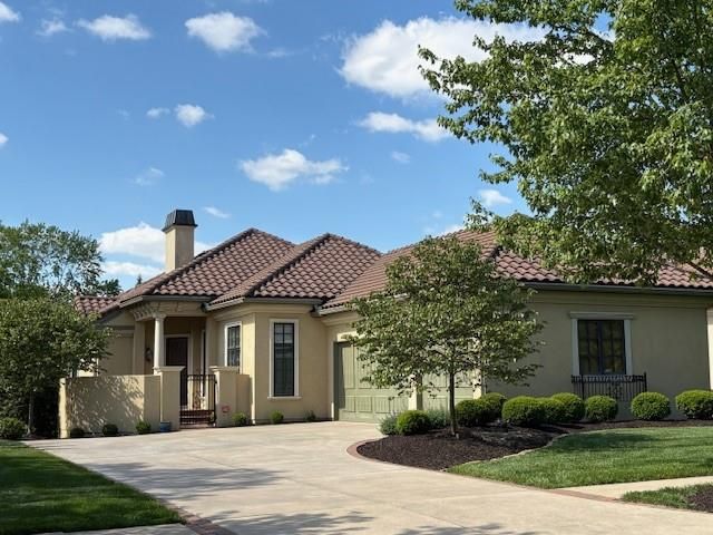 3313 W 138th Street, Leawood, KS 66224