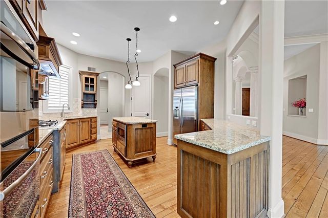 3313 W 138th Street, Leawood, KS 66224