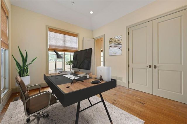 3313 W 138th Street, Leawood, KS 66224