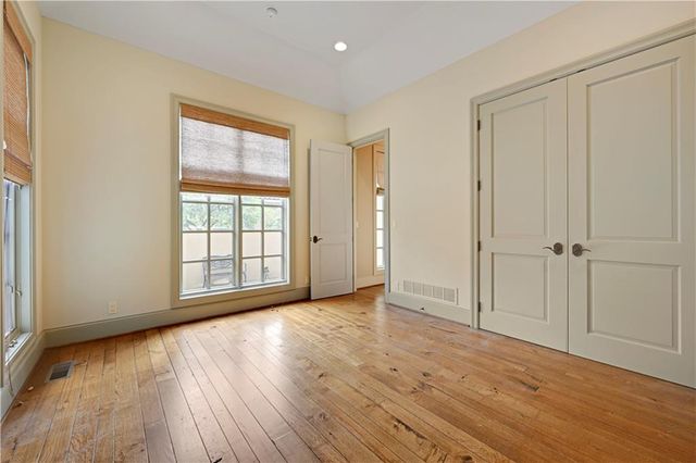 3313 W 138th Street, Leawood, KS 66224