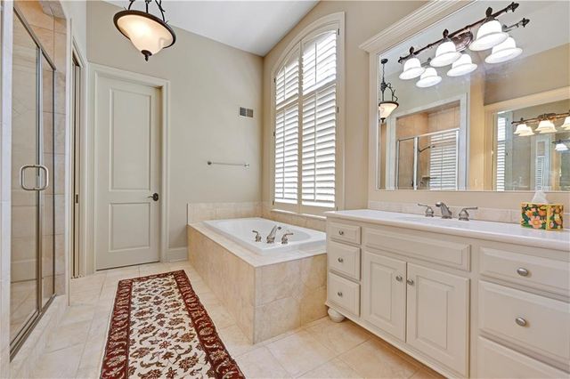 3313 W 138th Street, Leawood, KS 66224