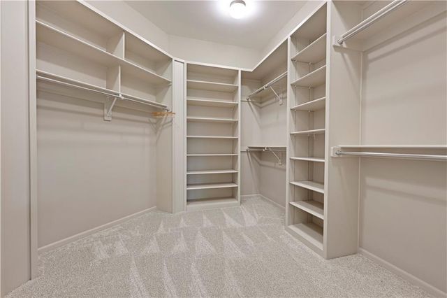 3313 W 138th Street, Leawood, KS 66224