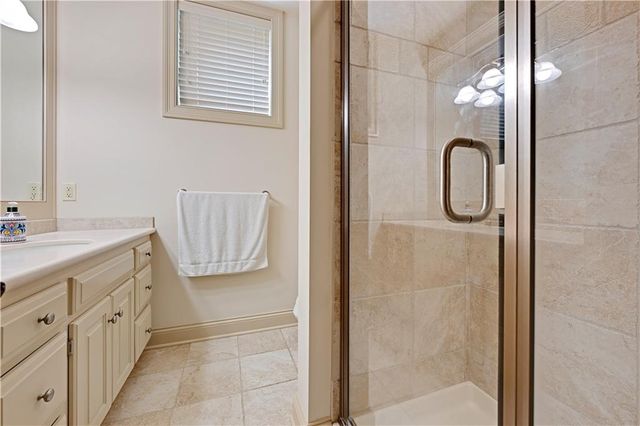 3313 W 138th Street, Leawood, KS 66224