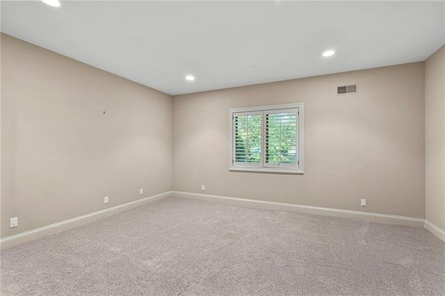 3313 W 138th Street, Leawood, KS 66224