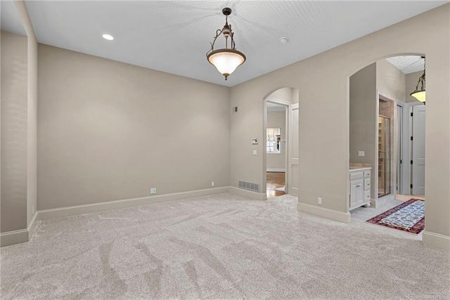 3313 W 138th Street, Leawood, KS 66224