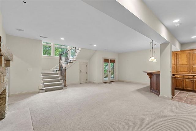 3313 W 138th Street, Leawood, KS 66224