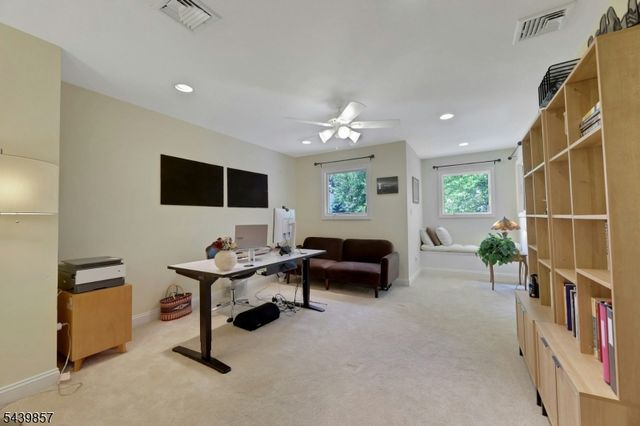 6 Briscoe Chase, Ringwood Boro, NJ 07456