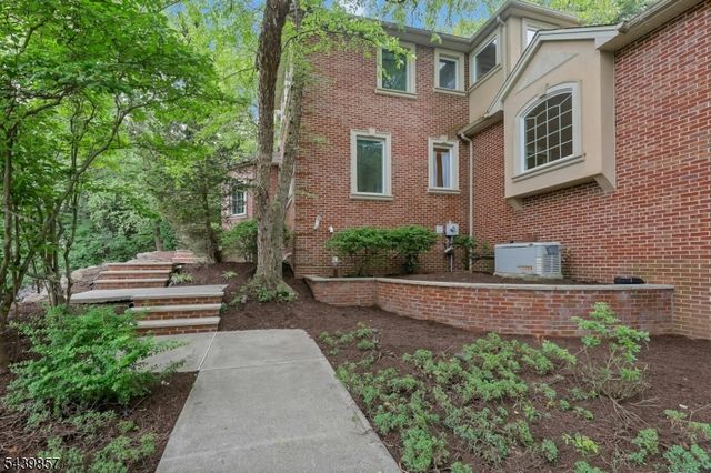 6 Briscoe Chase, Ringwood Boro, NJ 07456