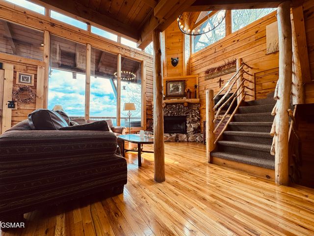 3640 Carsons Ridge Way, Sevierville, TN 37862
