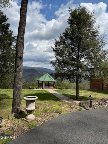 3640 Carsons Ridge Way, Sevierville, TN 37862