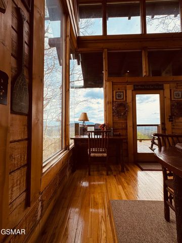 3640 Carsons Ridge Way, Sevierville, TN 37862