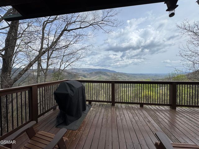 3640 Carsons Ridge Way, Sevierville, TN 37862