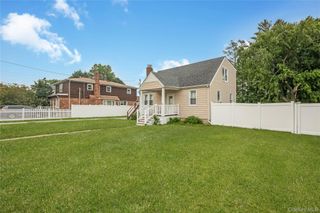 57 Cedar Avenue, Farmingdale, NY 11735