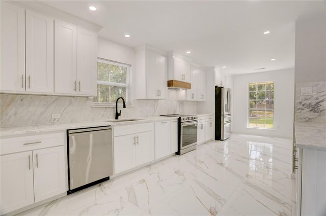 6502 Cypress Point Drive, Houston, TX 77069