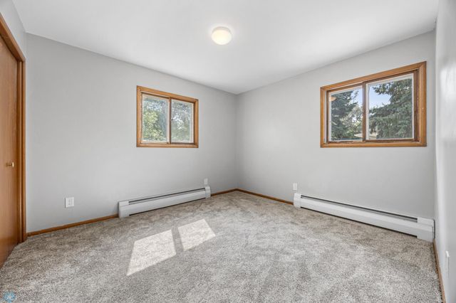 2309 9th Street S, Fargo, ND 58103