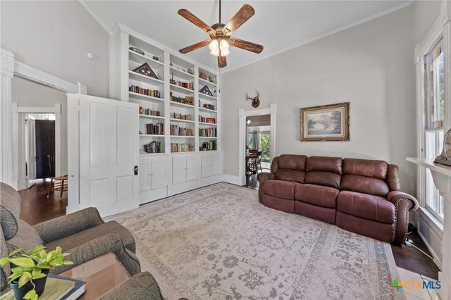 1126 N Wall, Belton, TX 76513