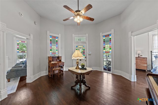 1126 N Wall, Belton, TX 76513