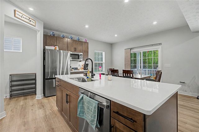 1071 Brooke Ln, Xenia, OH 45385