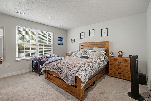 1071 Brooke Ln, Xenia, OH 45385