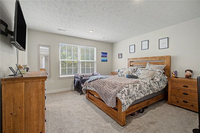 1071 Brooke Ln, Xenia, OH 45385