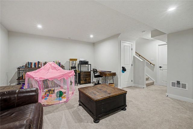 1071 Brooke Ln, Xenia, OH 45385