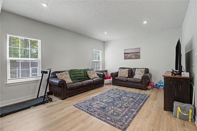 1071 Brooke Ln, Xenia, OH 45385