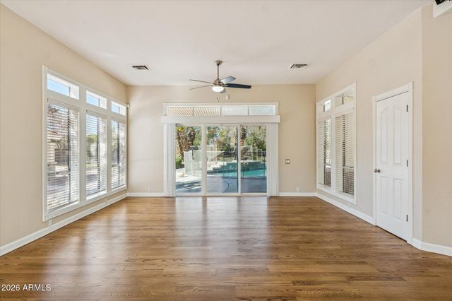 1026 N HERITAGE Street, Gilbert, AZ 85234