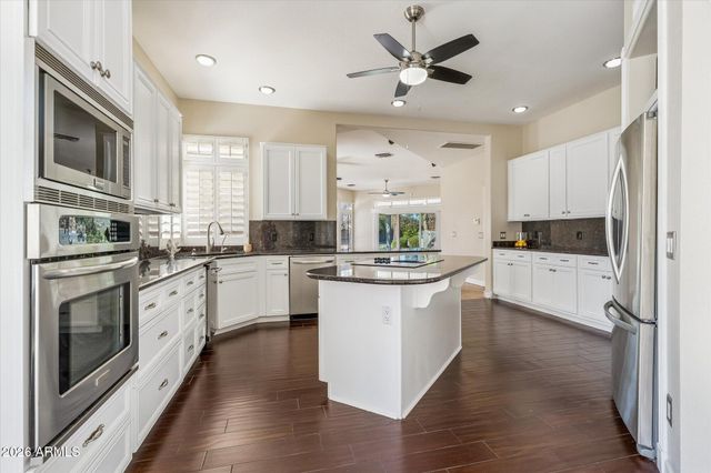 1026 N HERITAGE Street, Gilbert, AZ 85234