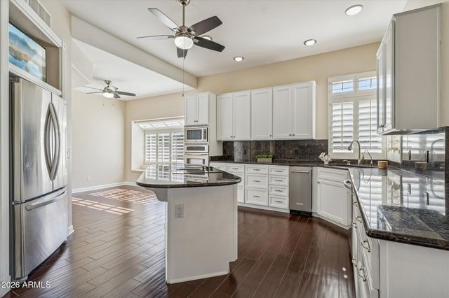 1026 N HERITAGE Street, Gilbert, AZ 85234