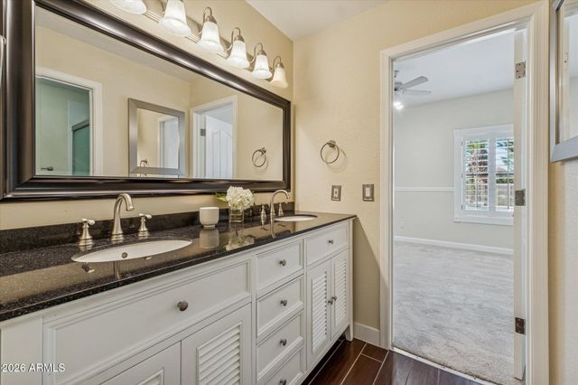 1026 N HERITAGE Street, Gilbert, AZ 85234