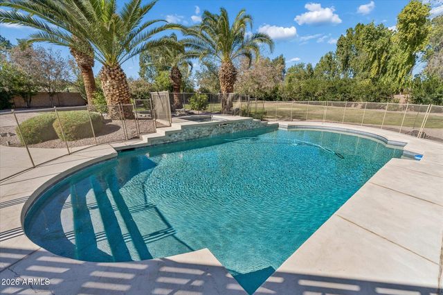 1026 N HERITAGE Street, Gilbert, AZ 85234