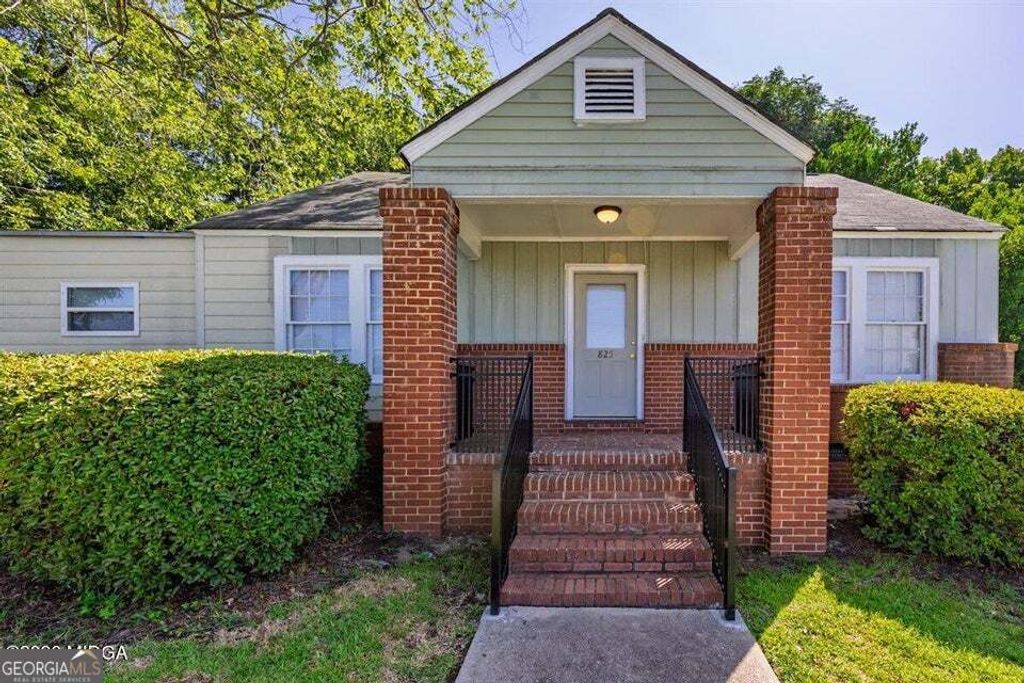 825 Maple Street, Macon, GA 31201
