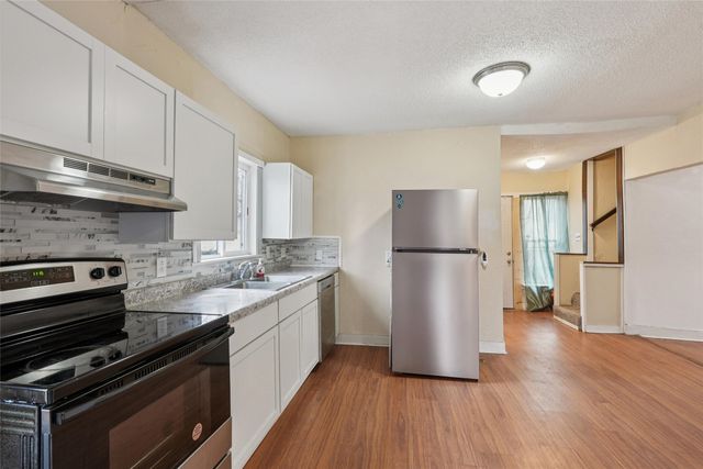 612 Prairie Street, Grinnell, IA 50112